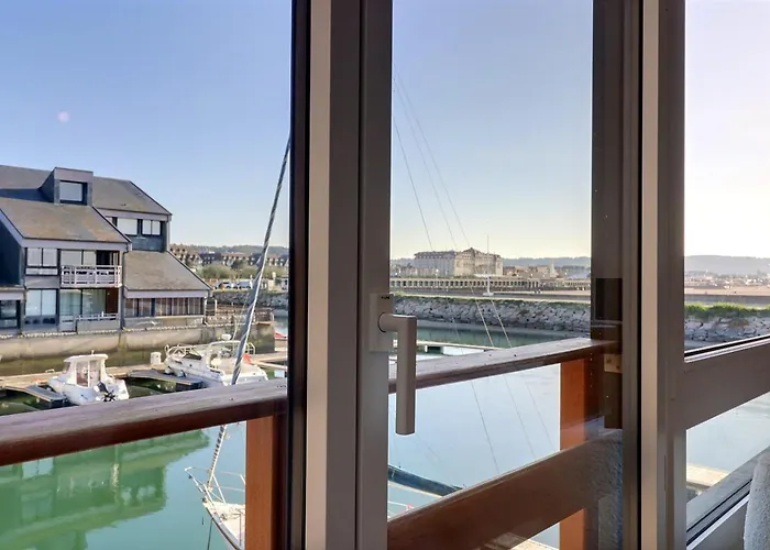 Appartement Sublime Facing The Port & Planches Deauville