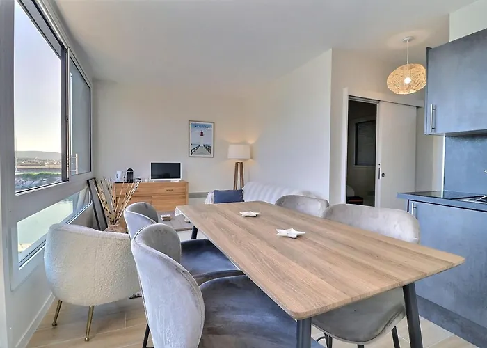 Sublime Facing The Port & Planches * Deauville